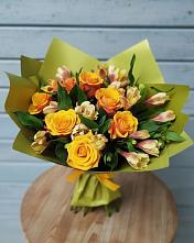 Букет цветов из:  Альстромерии и Розы в Кичменгском Городке