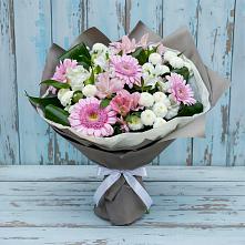 Букет цветов из:  Герберы, Альстромерии и Хризантемы #REPLACE_PRED# Кичменгском Городке
