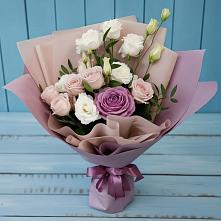 Букет цветов из:  Розы и Лизиантусы в Кичменгском Городке