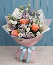 Букет цветов из:  Лизиантусы, Розы, Альстромерии и Гипсофила #REPLACE_PRED# Кичменгском Городке