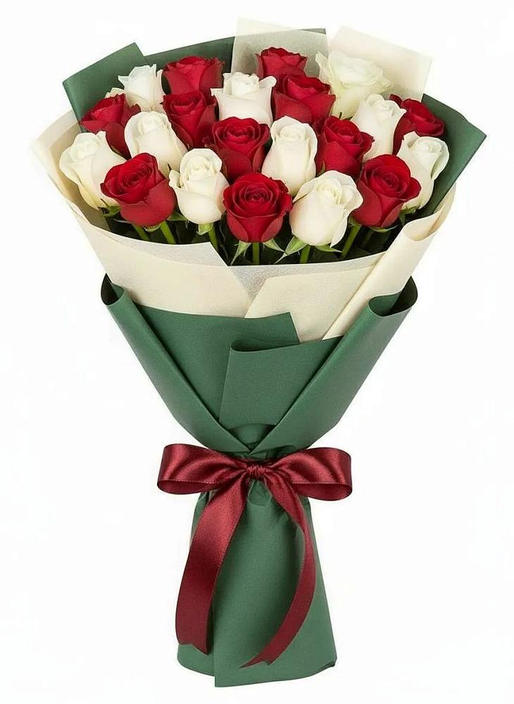 Букет Микс из красных и белых роз в Кичменгском Городке